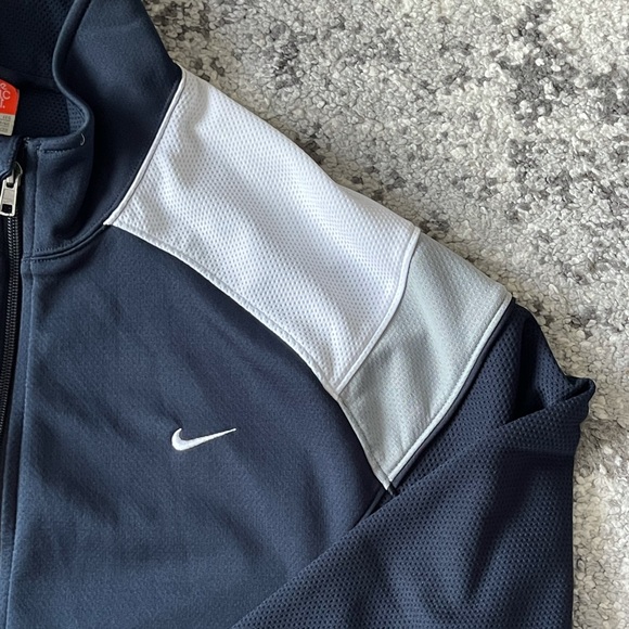 Vintage Nike “The Athletic Department” Label ZipUp - Picture 3 of 7